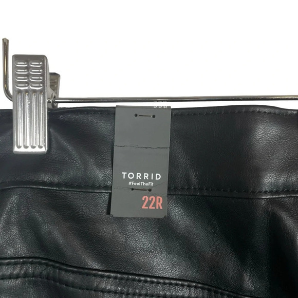 NWT Torrid Perfect Skinny Faux Leather High Rise Pant in Deep Black Size 22 - Picture 16 of 17